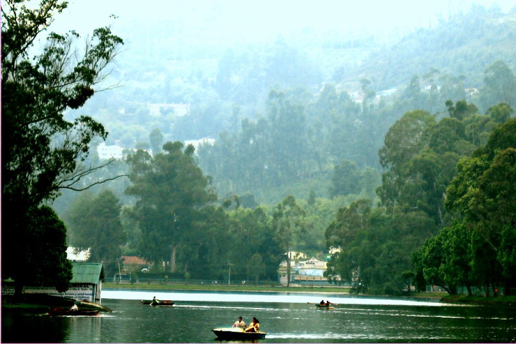 Green Valley in Kodaikanal (Suicide Point) - Guide, Images, Timings & More lake