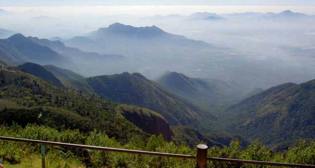 A Guide to Kodaikanal's Best Trekking Trails green valley view suiside point kodaikanal sightseeing tour