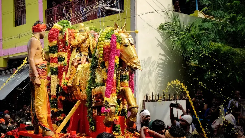 Kodaikanal's Festivals and Celebrations: Joining the Town's Vibrant Culture chithirai festival god azhagar horse madurai 245517957